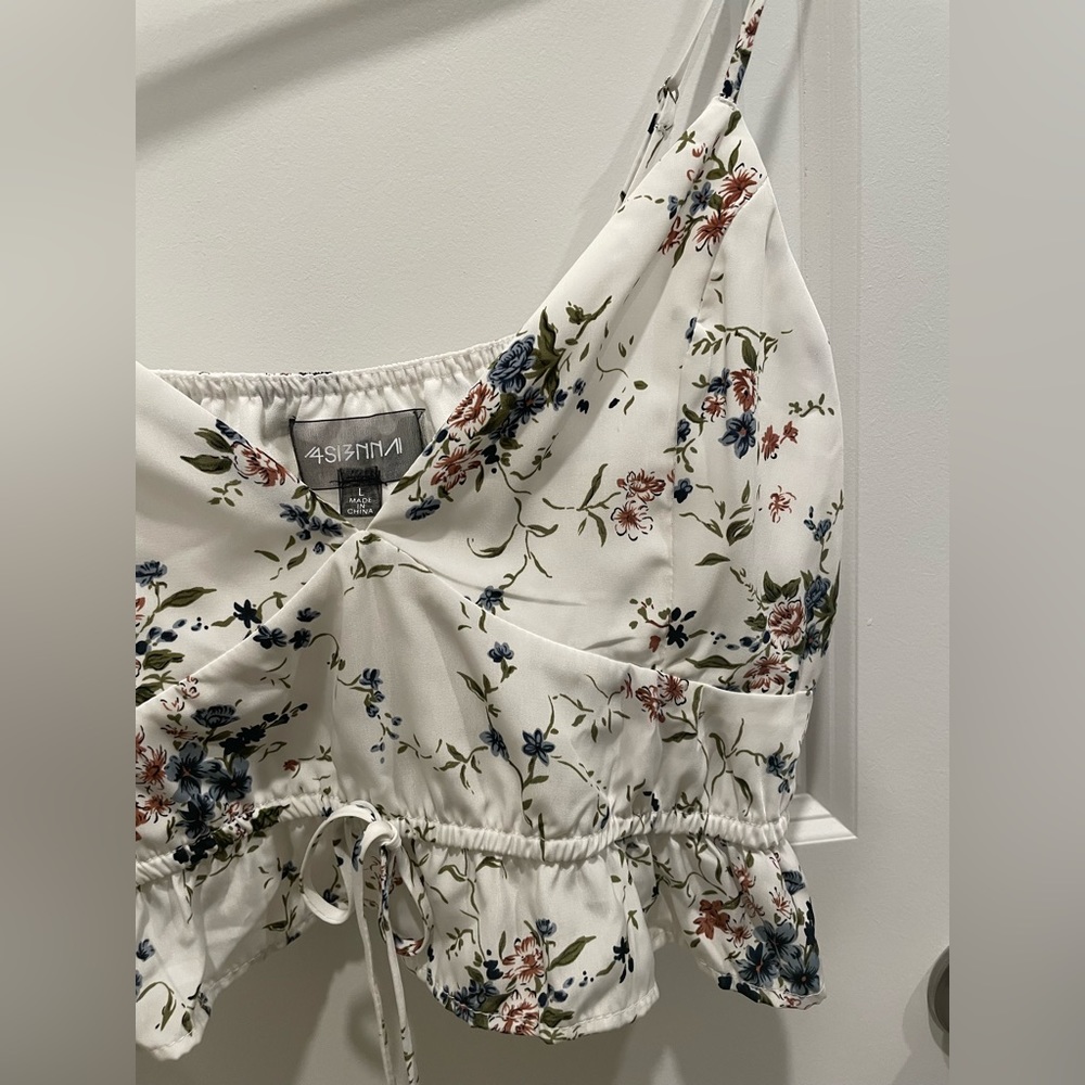 4SI3NNA White Floral Crop Top Sz L - Picture 7 of 7